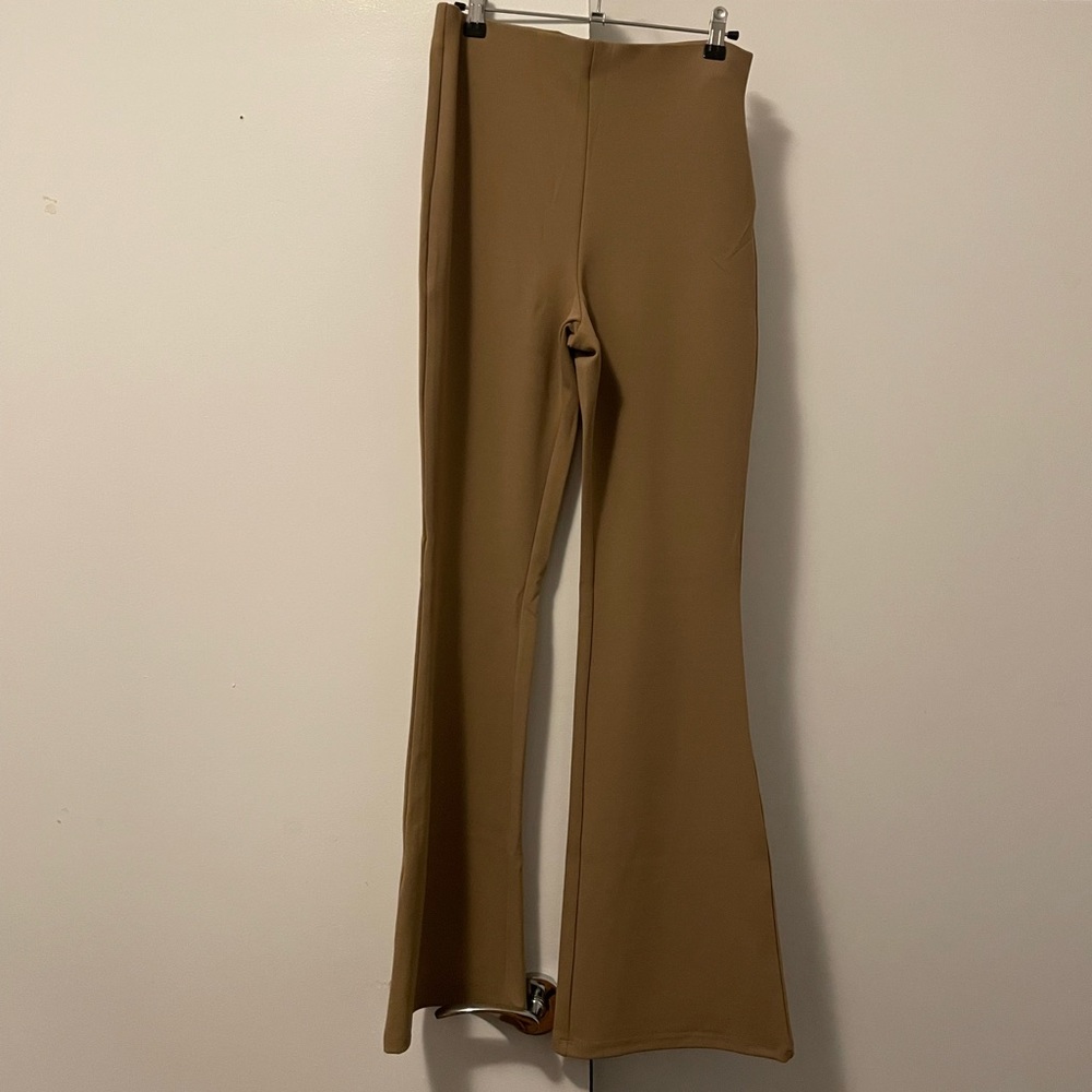 H&M Khaki Flared Leggings. NWT